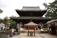 temple near zentsu-ji 