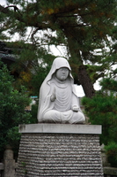 monk statue 