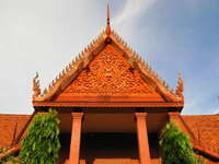 20081016161733_roof_of_phnom_penh_national_museum