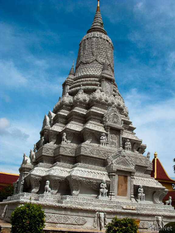 king nordoms stupa