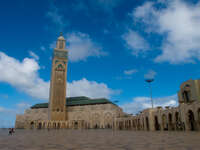 20101011100257_hassan_mosque_full_picture