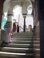 20101102123303_muslims_believers_in_mosque